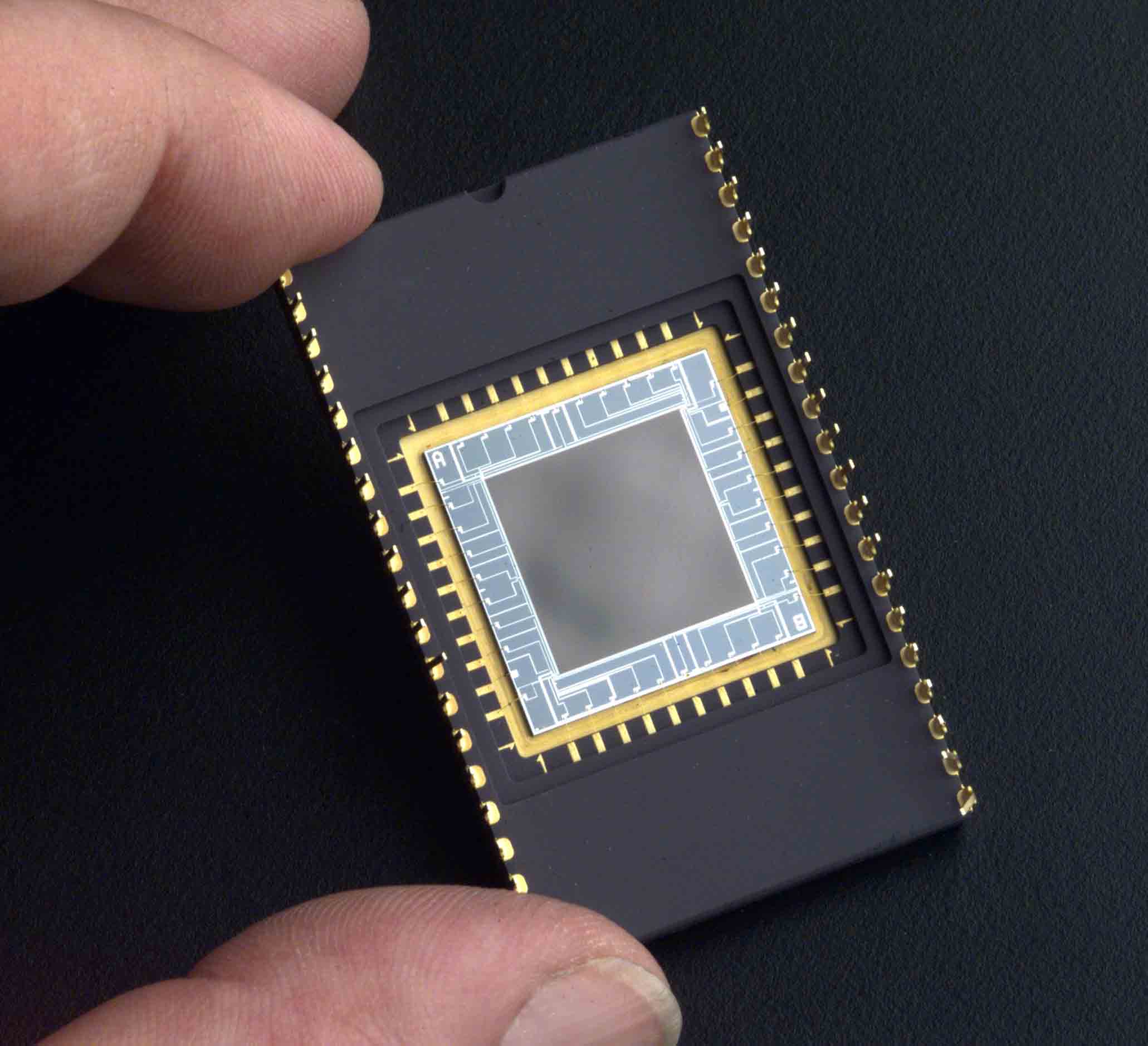 Charge Coupled Devices (CCD)